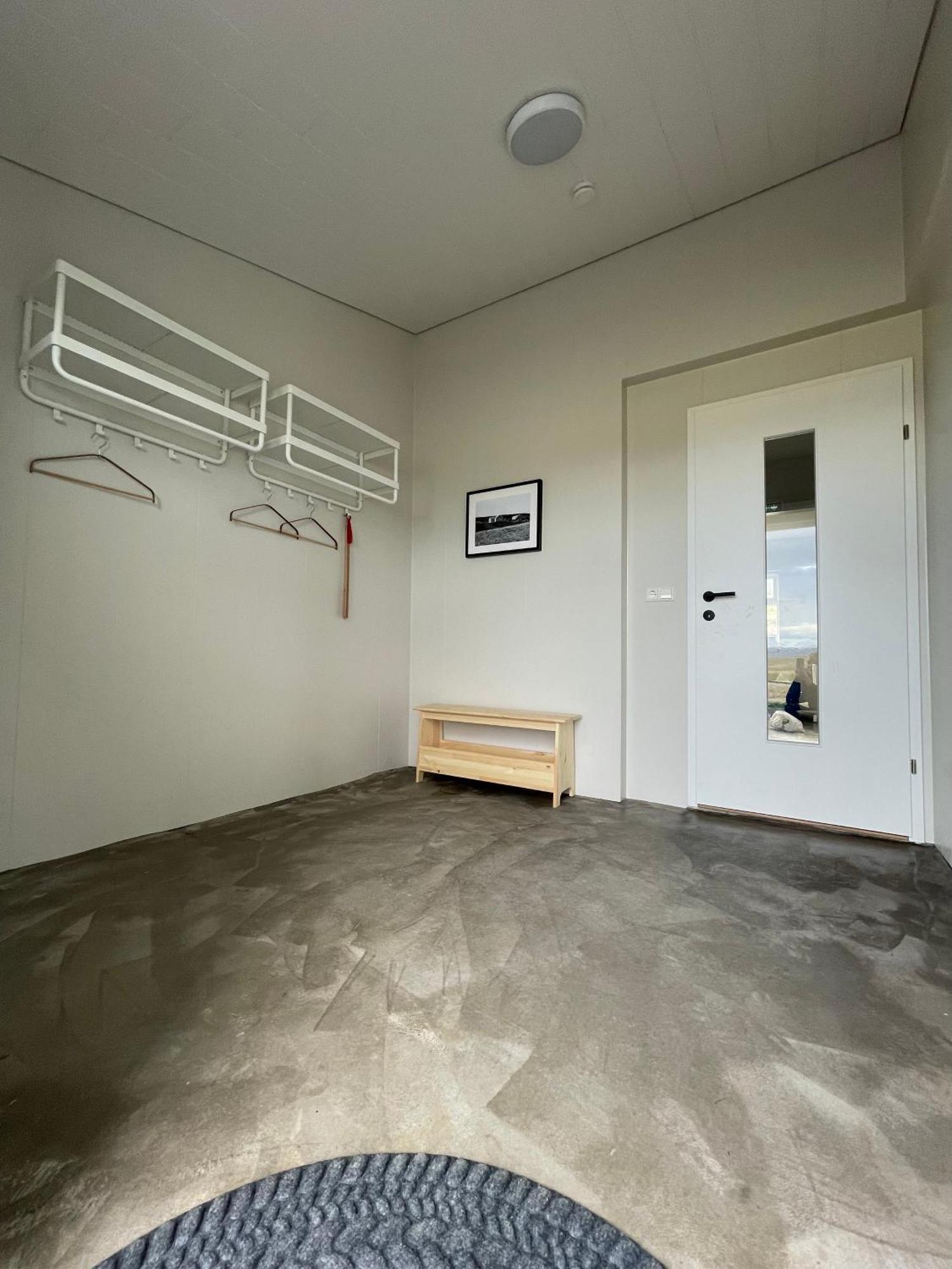Lindarholl Guesthouse Stori-Bakki Esterno foto